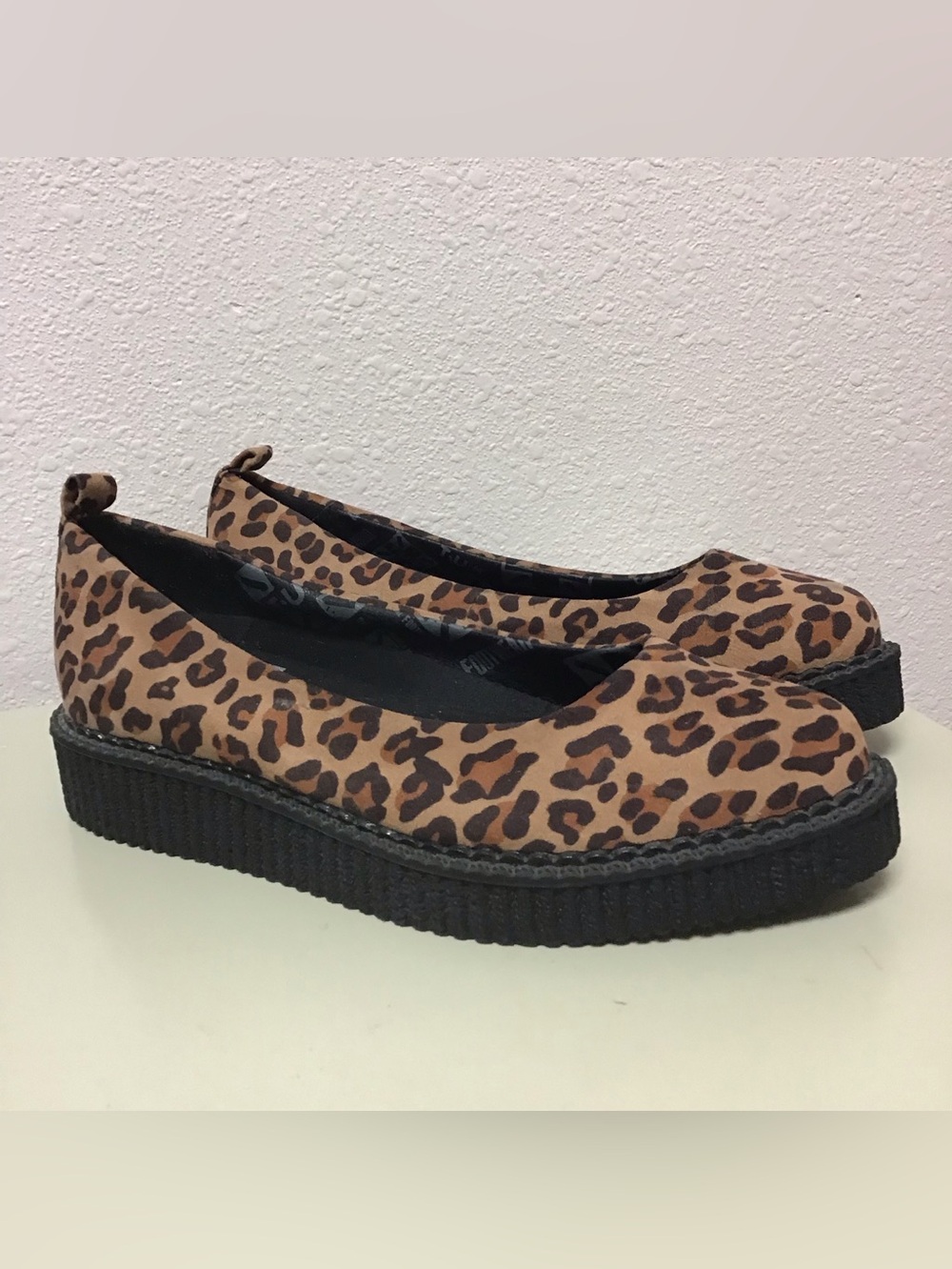 NEW TUK Leopard Print Pointed Toe Creepers Platform Shoes Size 9